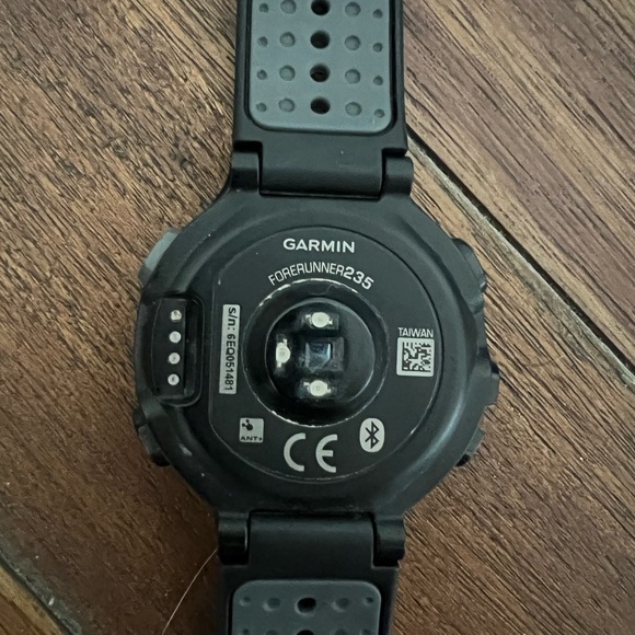 Garmin Forerunner 235 GPS watch - Picture 6 of 12